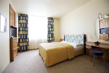 Starlight Hotel 4*